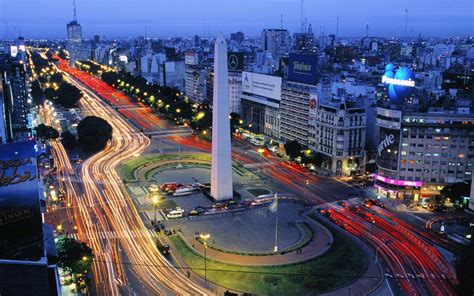 Buenos Aires: 9:17 pm .